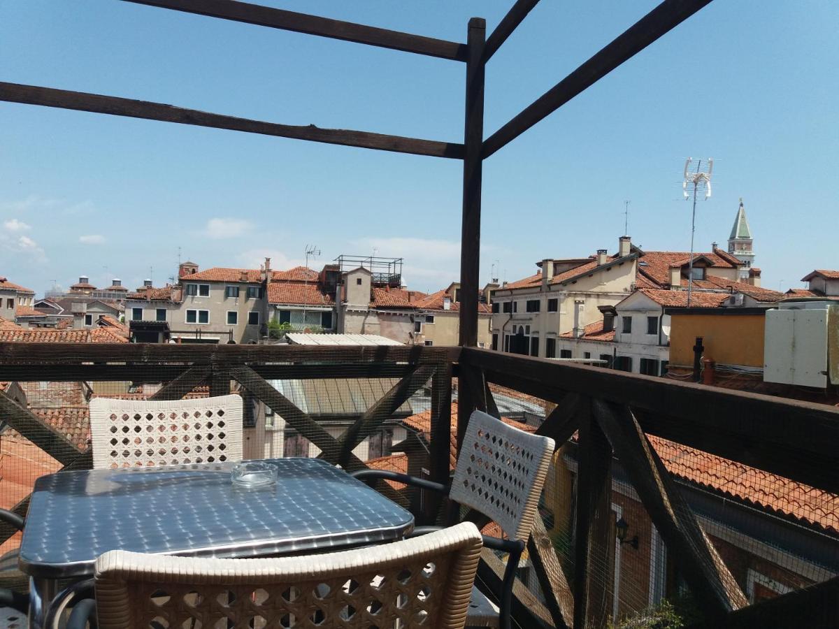 Hotel Piccola Fenice Venedik Dış mekan fotoğraf
