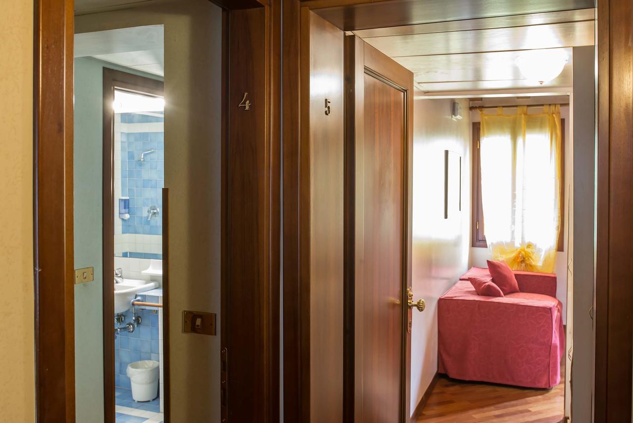 Hotel Piccola Fenice Venedik Dış mekan fotoğraf