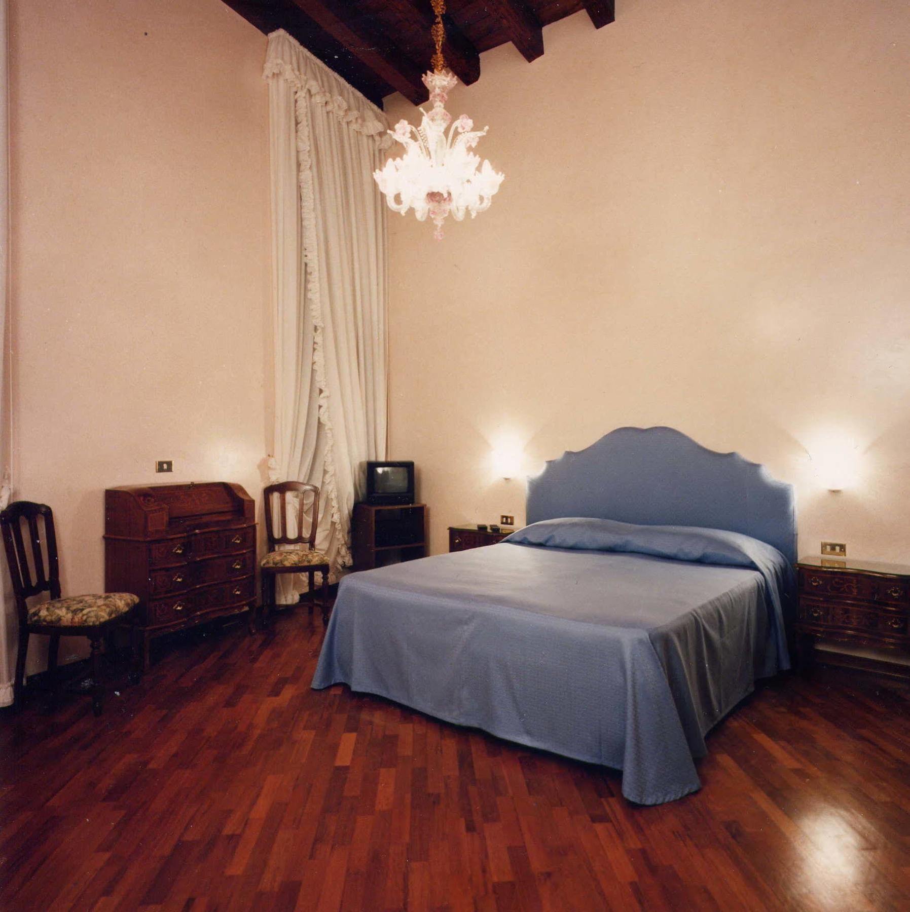 Hotel Piccola Fenice Venedik Oda fotoğraf
